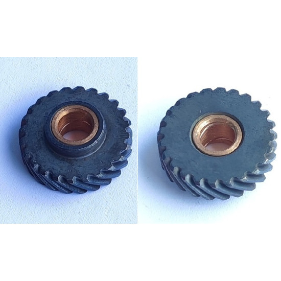 KD-156/SNT-P12040 проміжна шестерня до гумового ролика (26,8-7,9mm)