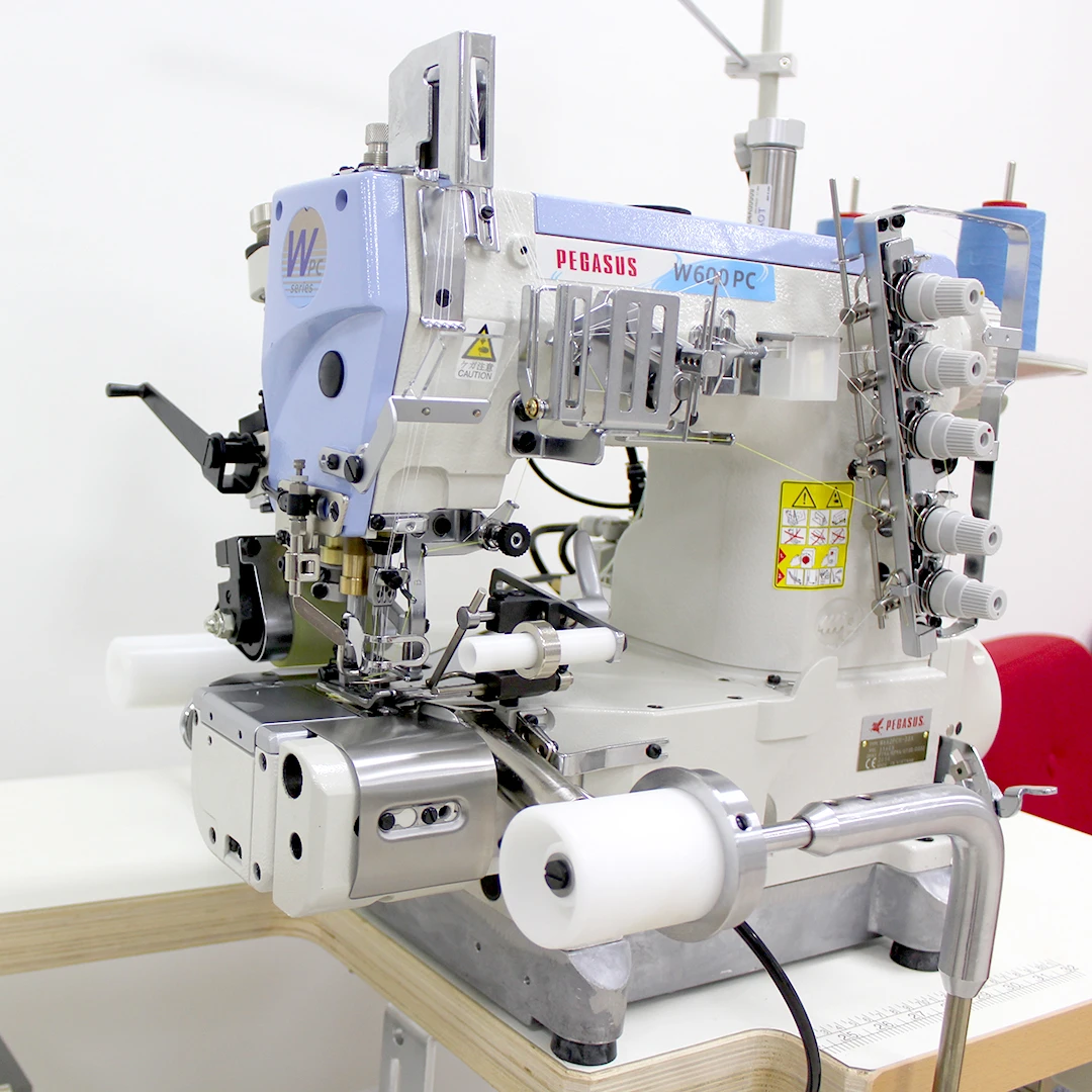 Pegasus W662PCH-33AX356CS/FT9A/RP9A/UT3S/D332/Z054 плоскошовная машина с правым ножом для вшивания резинки сшитой в кольцо