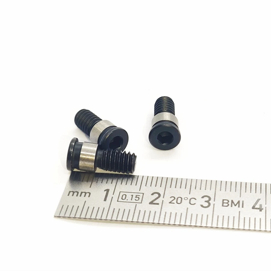 Гвинт 136S20003 SM3/16×28×8  до 6390E/4200