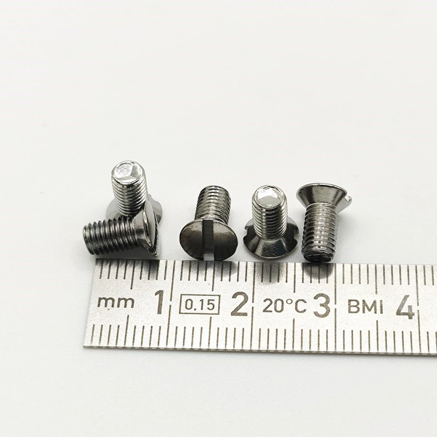 Гвинт голкової пластини 2212NS17001 SM9/64-40x9 (SM11/64"-40×9) до 1530BFT зиг-заг
