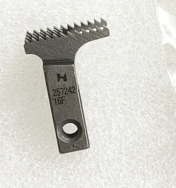 Зубчата рейка задня 257242-16F на циліндр  Strong H