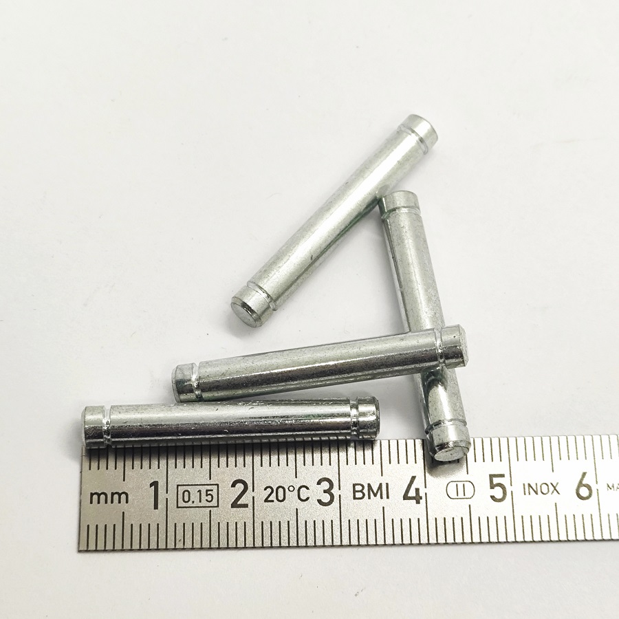 R138 Штіфт великий  до D108